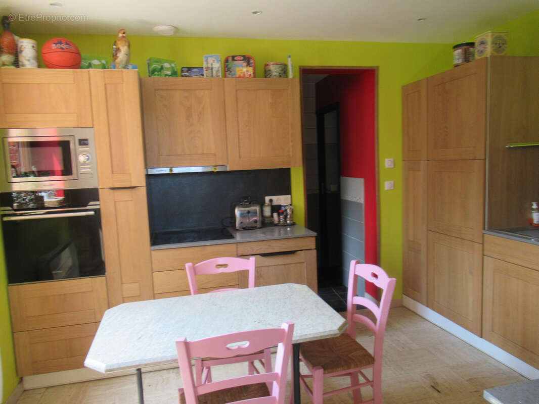 Maison à GONDECOURT