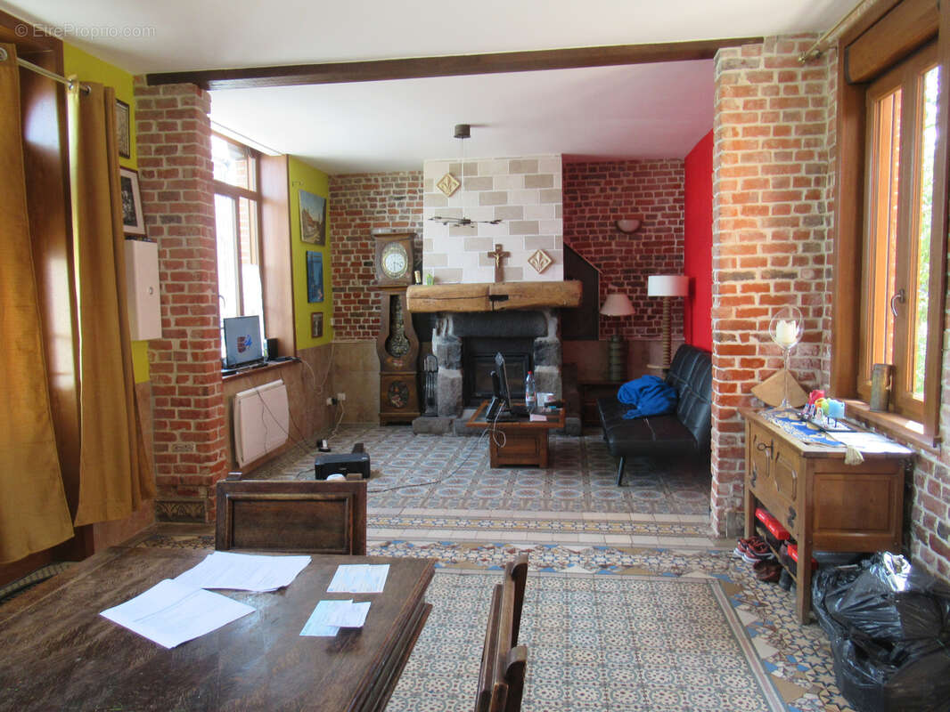 Maison à GONDECOURT