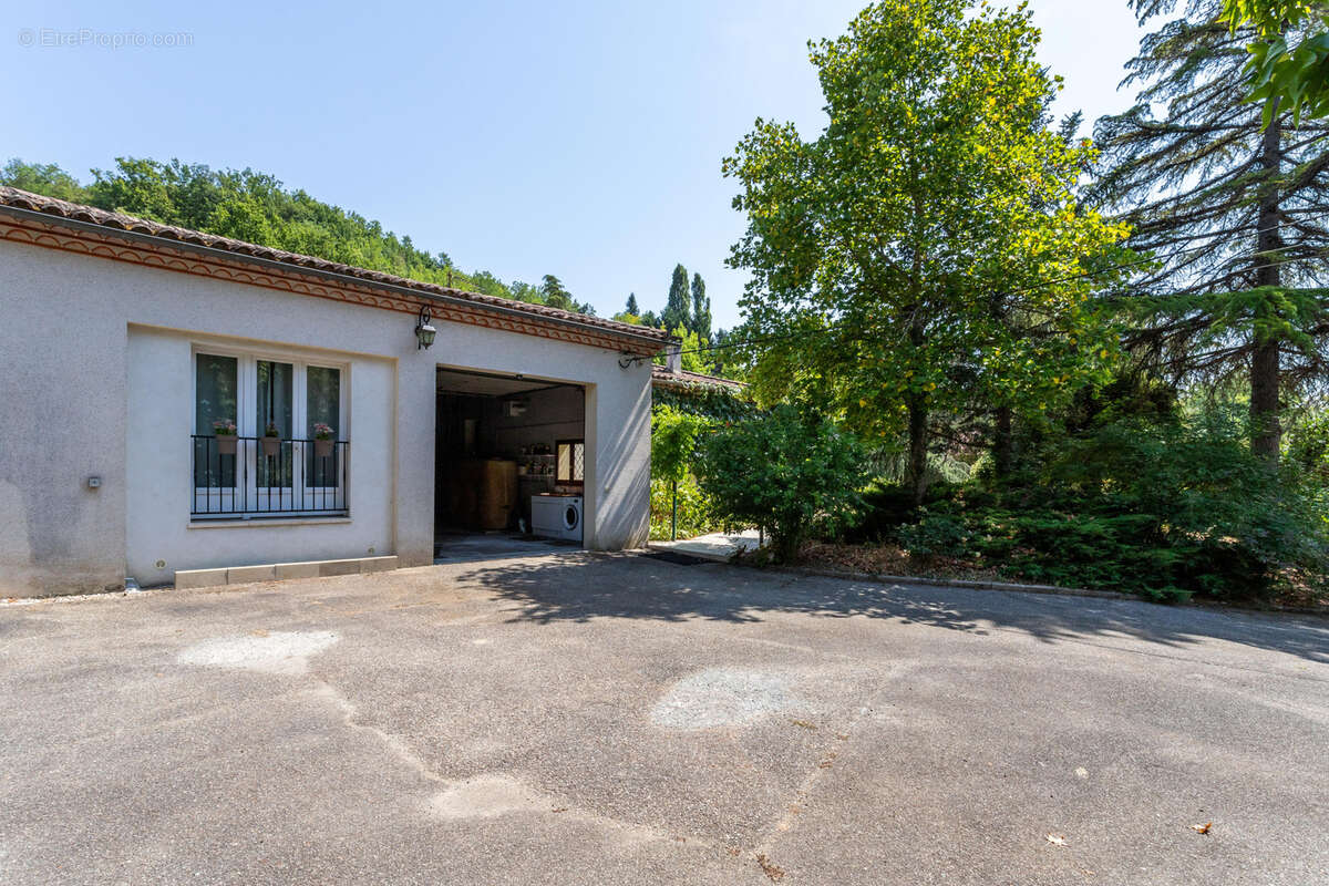 Maison à SAINT-MAURIN