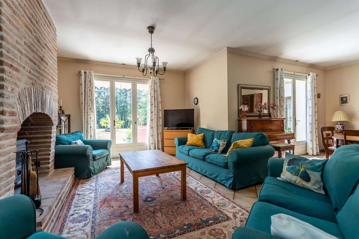 Maison à SAINT-MAURIN