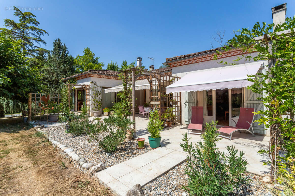 Maison à SAINT-MAURIN