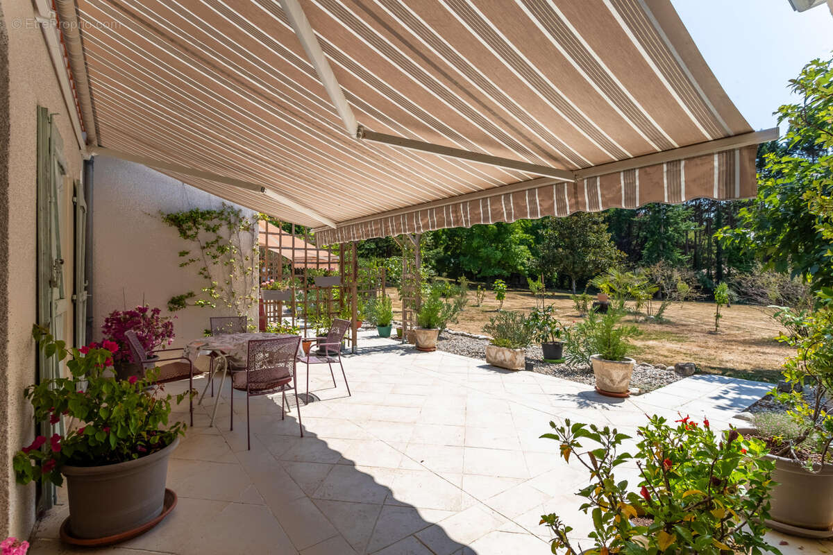 Maison à SAINT-MAURIN