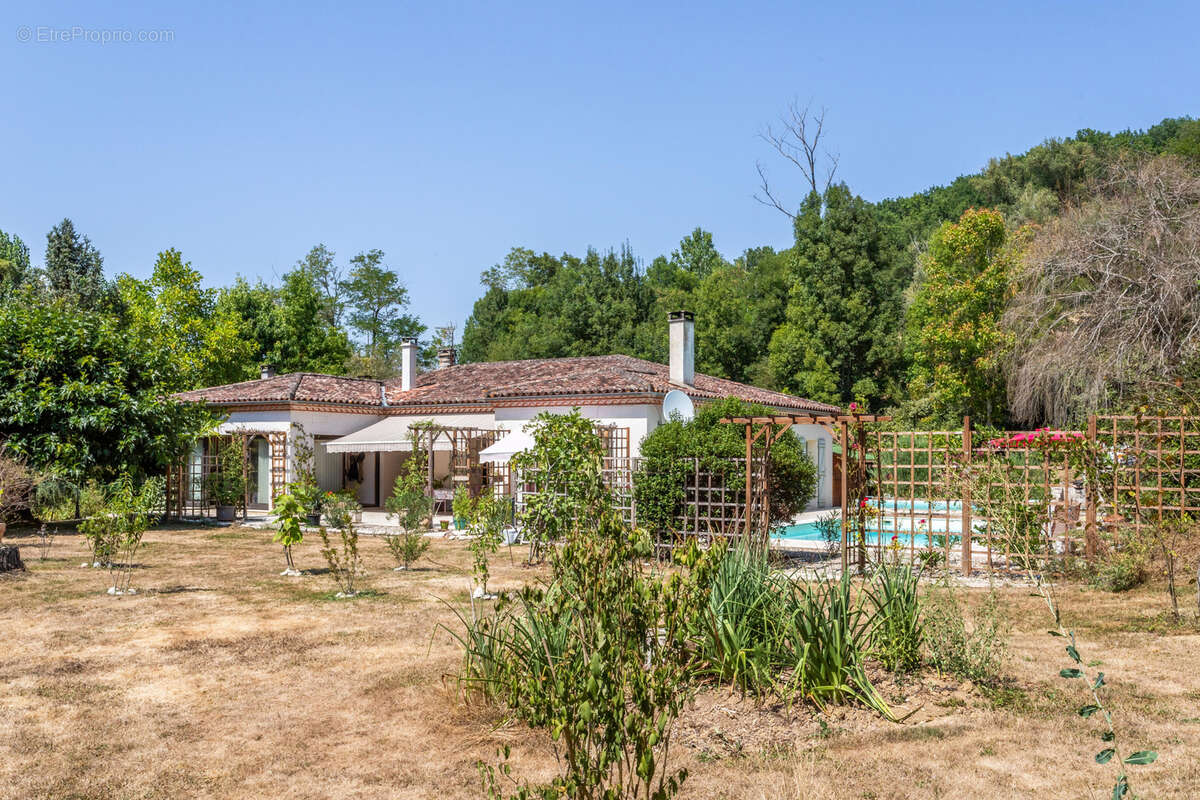 Maison à SAINT-MAURIN