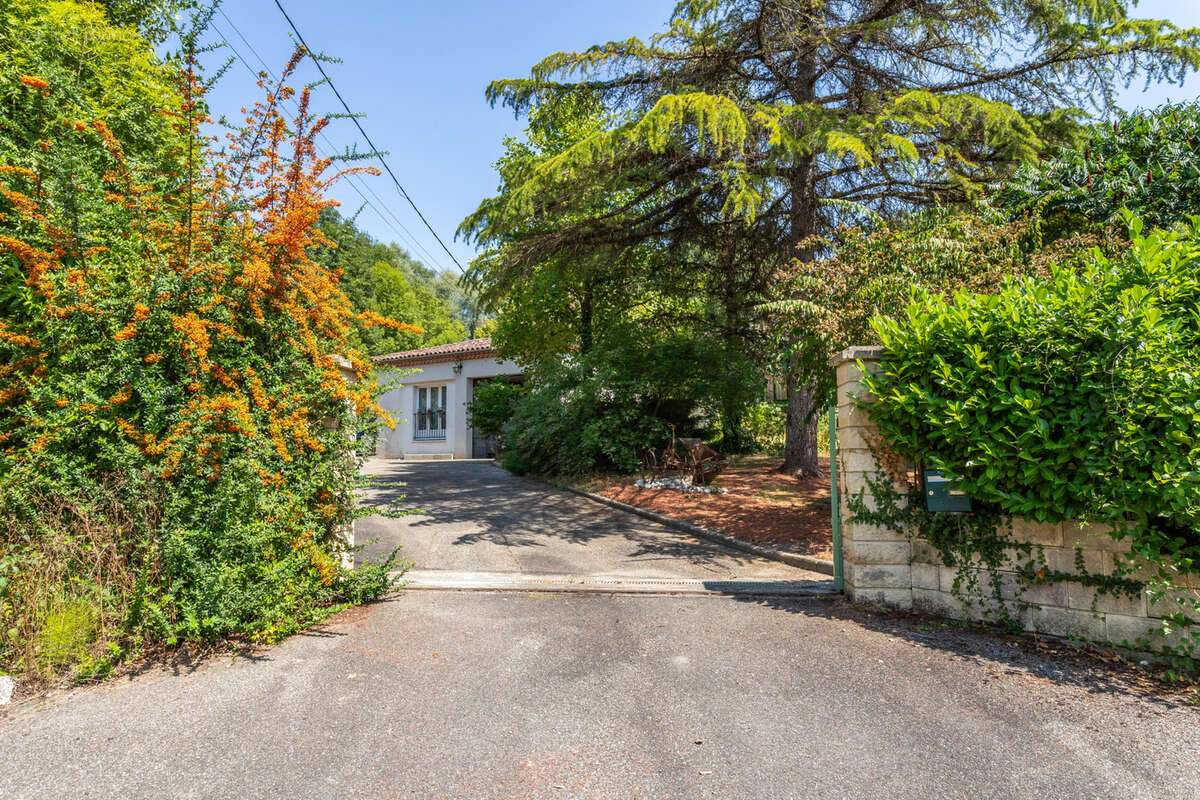 Maison à SAINT-MAURIN