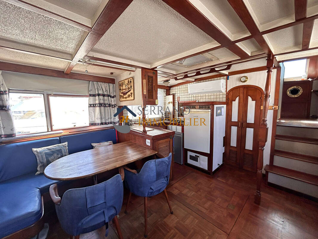 Commerce à SAINT-GILLES