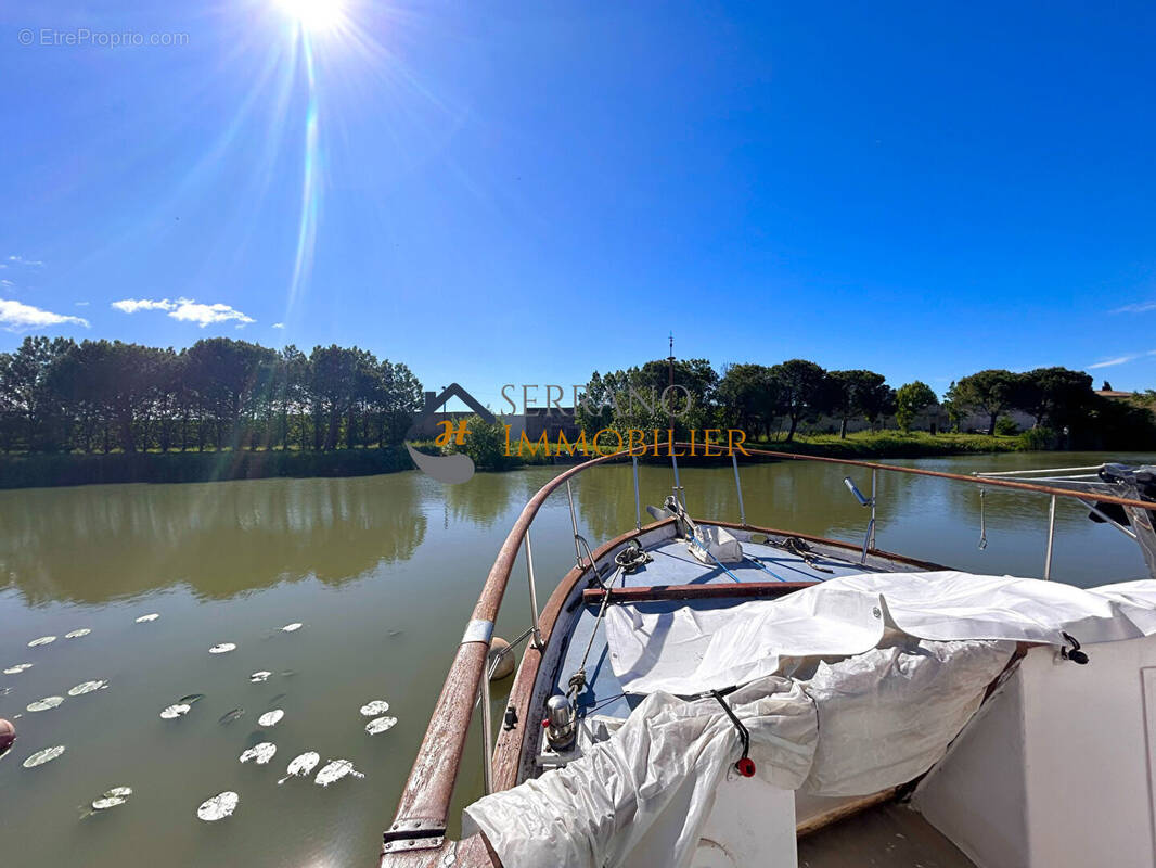 Commerce à SAINT-GILLES