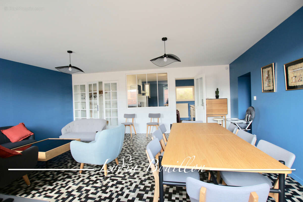 Appartement à CHAROLLES