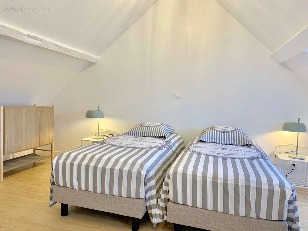 Appartement à CHAROLLES