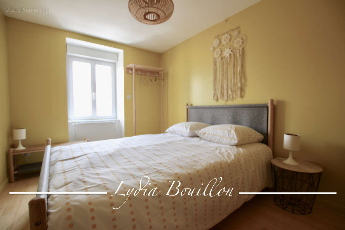 Appartement à CHAROLLES