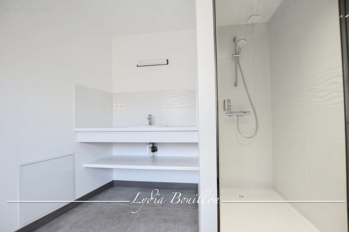 Appartement à CHAROLLES