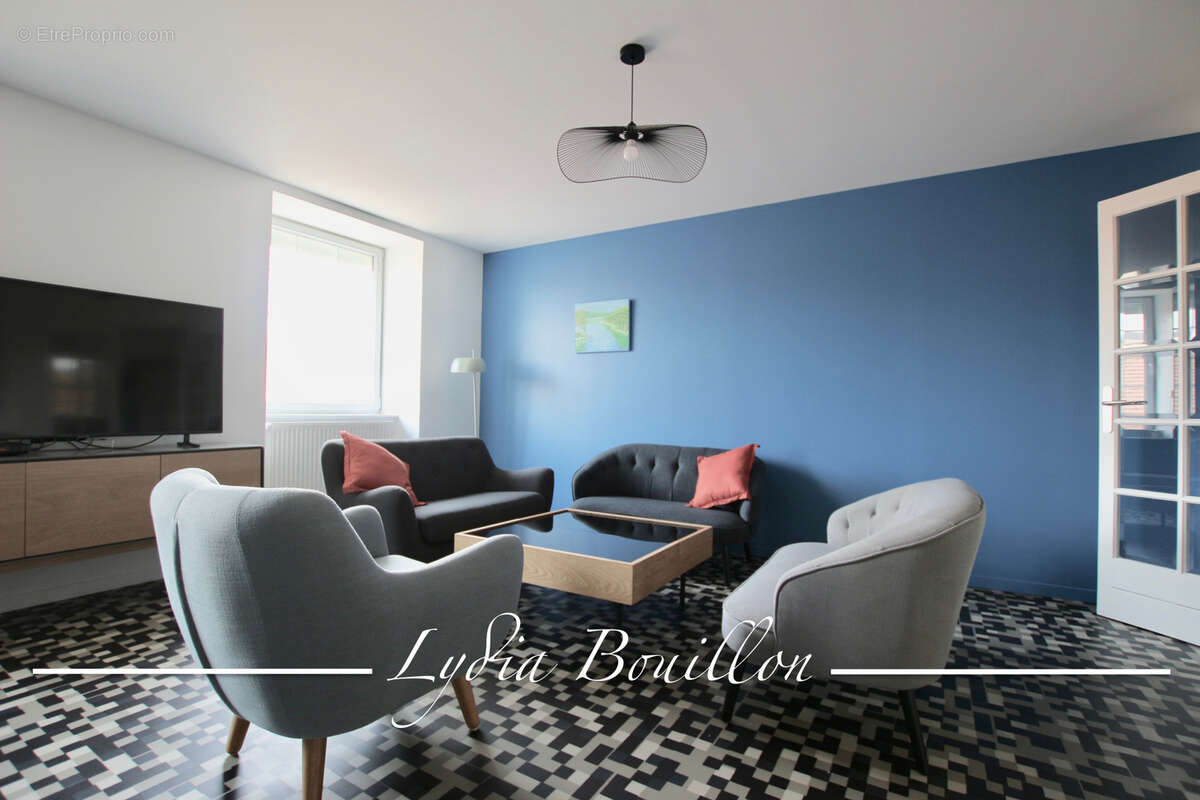 Appartement à CHAROLLES