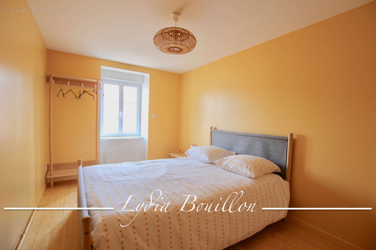 Appartement à CHAROLLES