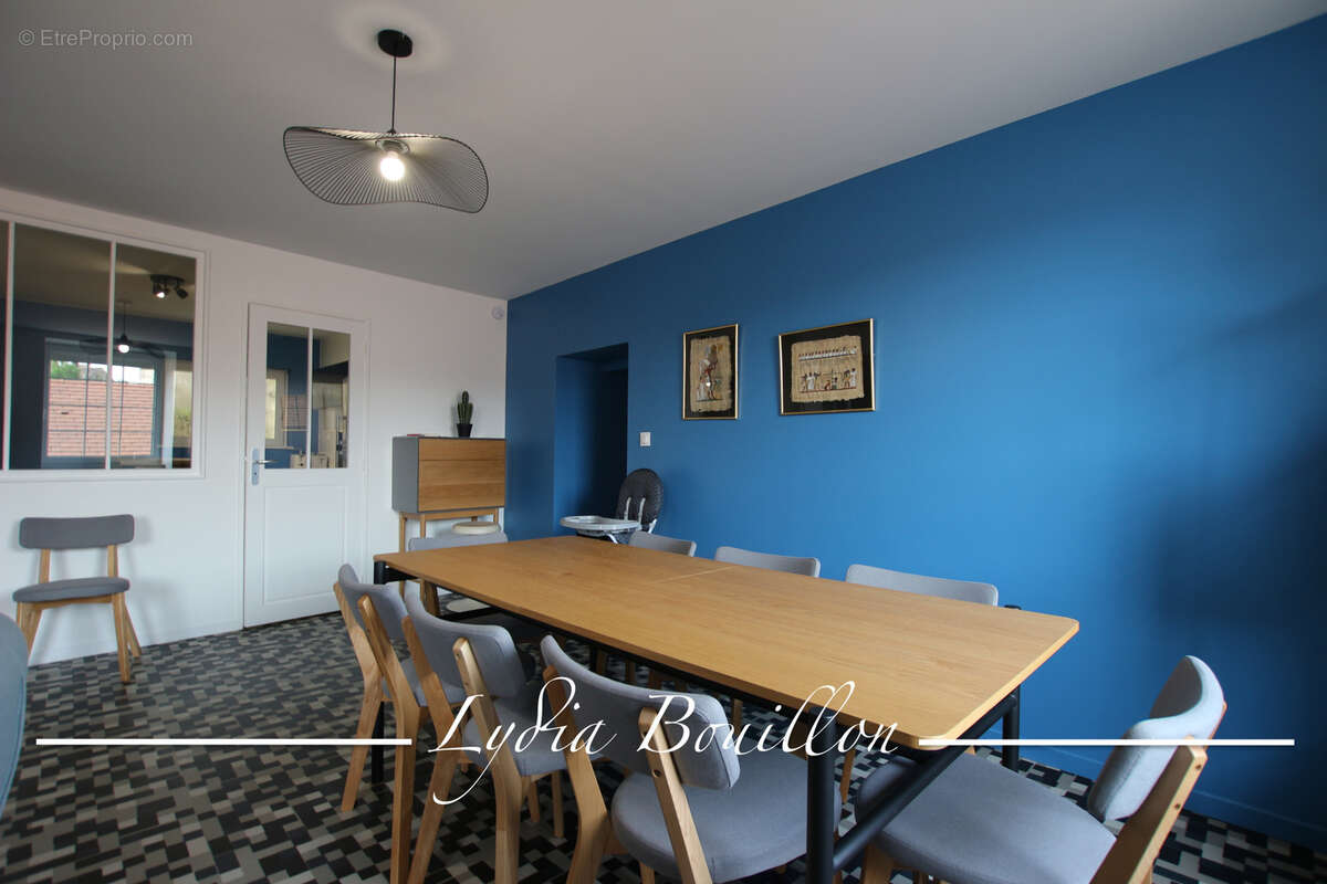 Appartement à CHAROLLES