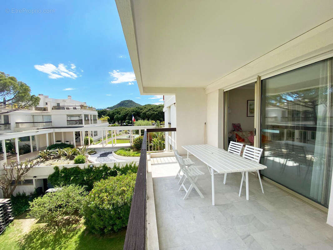 Appartement à MANDELIEU-LA-NAPOULE