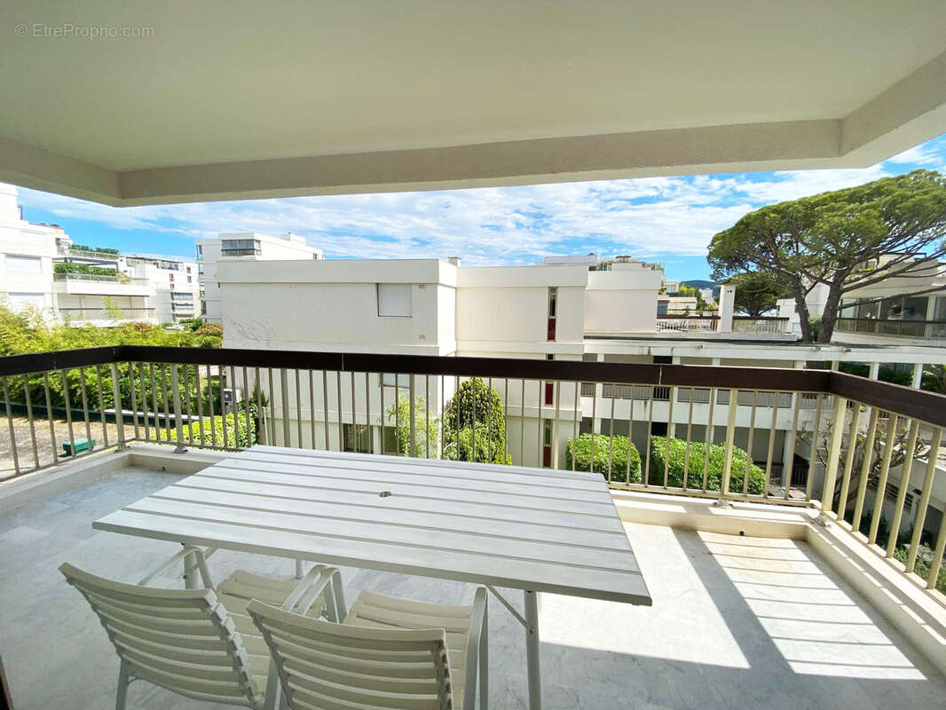 Appartement à MANDELIEU-LA-NAPOULE