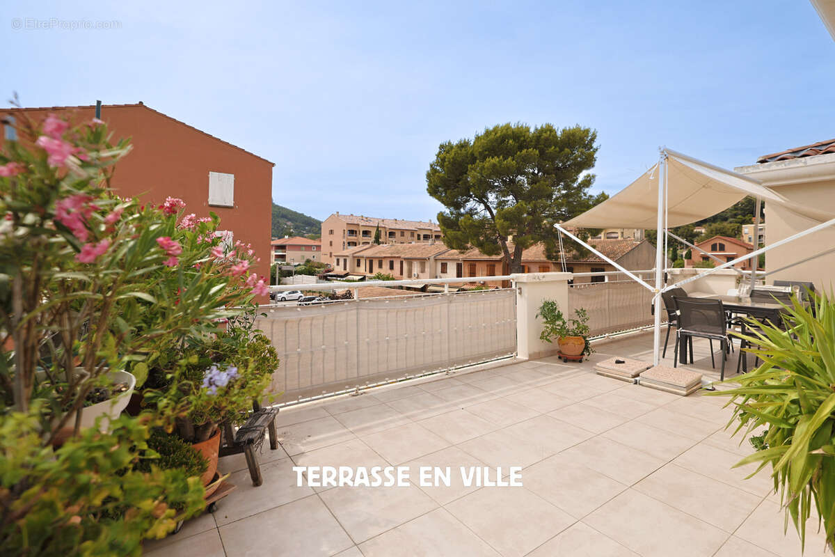 Appartement à LA VALETTE-DU-VAR