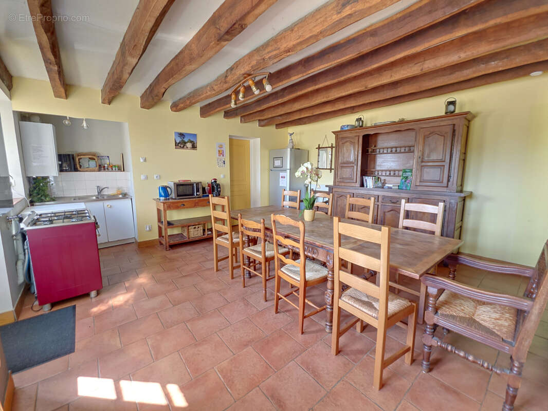 Maison à SAINT-MARTIN-EN-BIERE