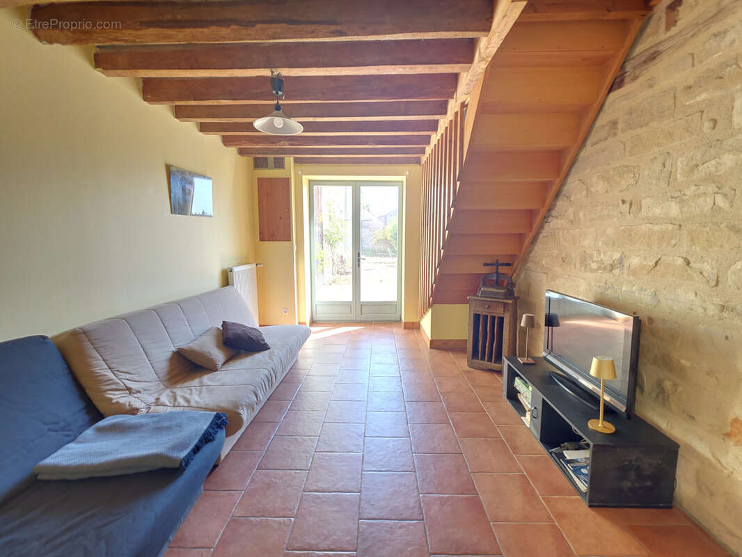 Maison à SAINT-MARTIN-EN-BIERE