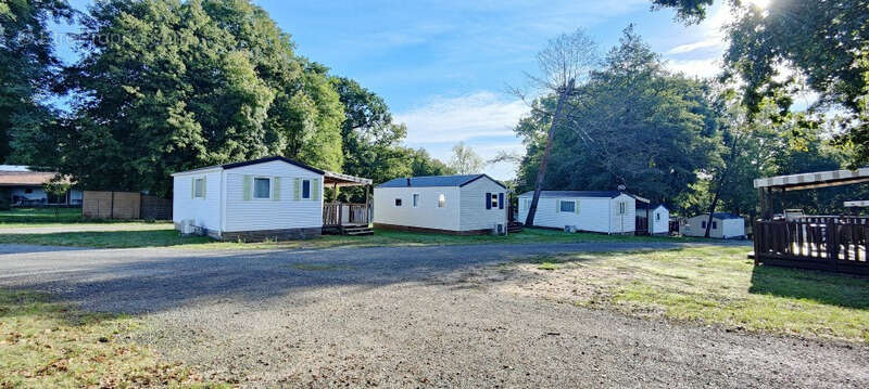 Commerce à SAINT-AUBIN-DE-BLAYE