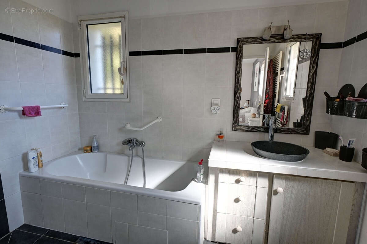 Maison à HAUTEFAGE-LA-TOUR