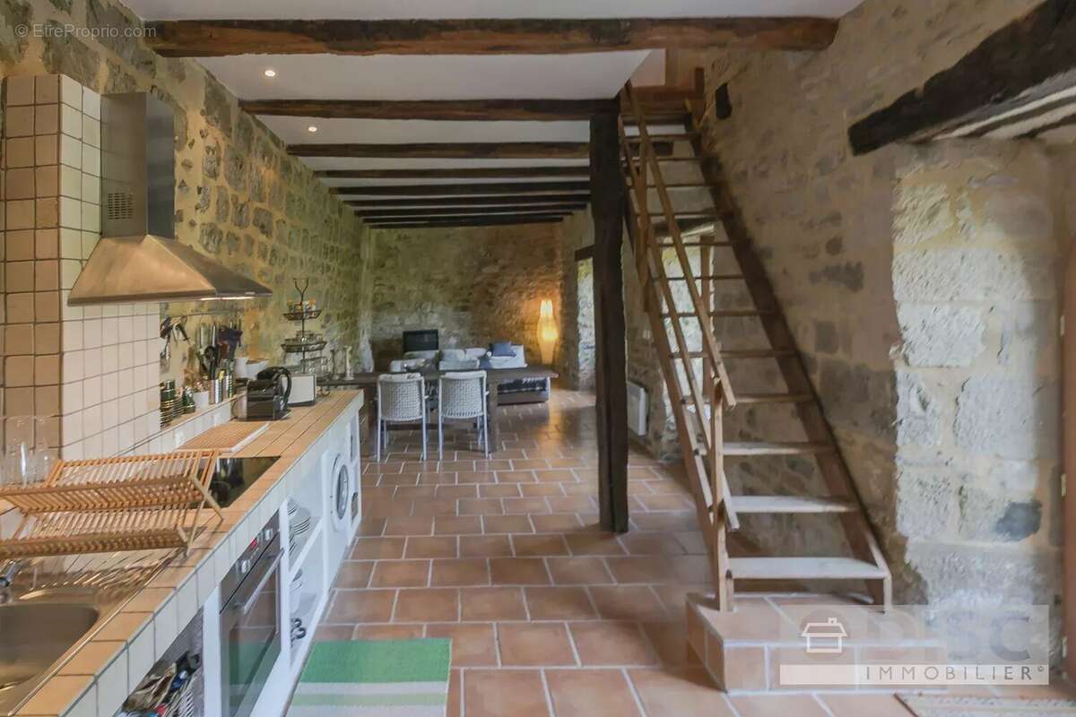 Appartement à PENNE