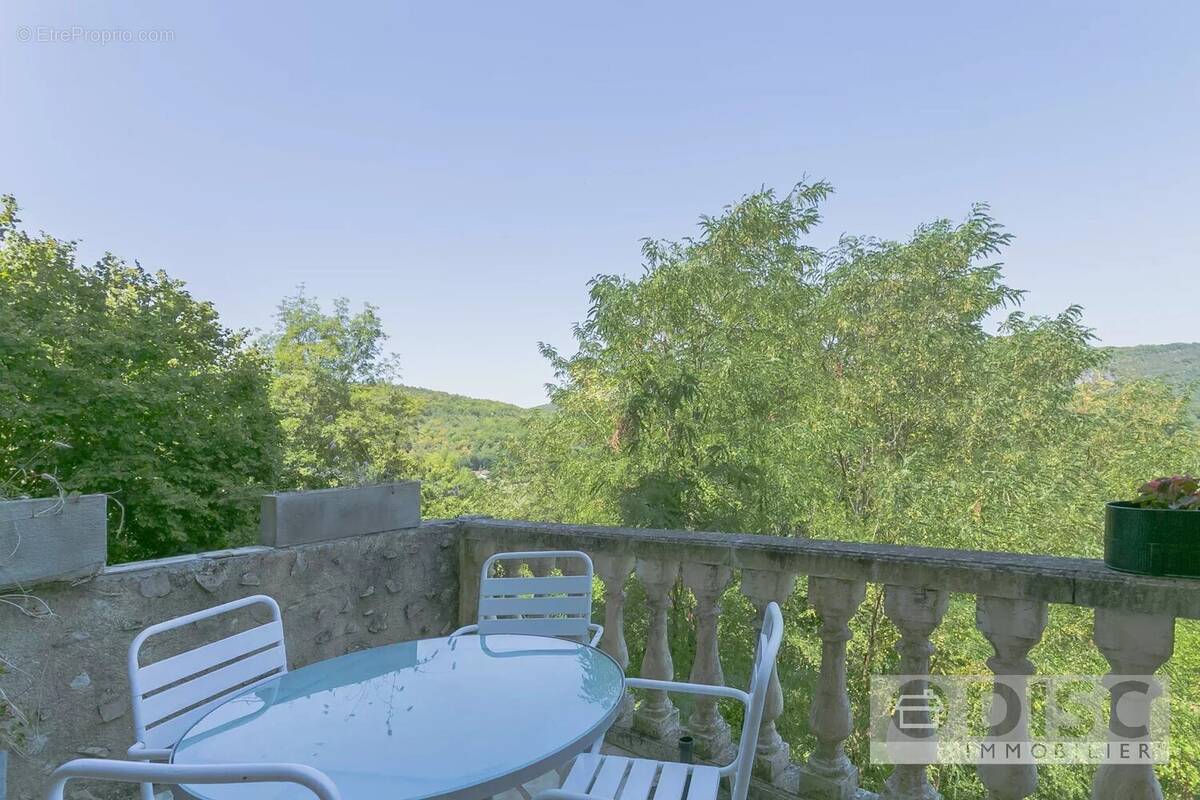 Appartement à PENNE