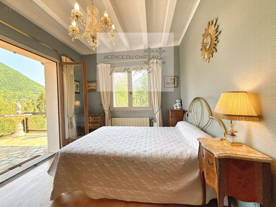 Maison à MENTHON-SAINT-BERNARD