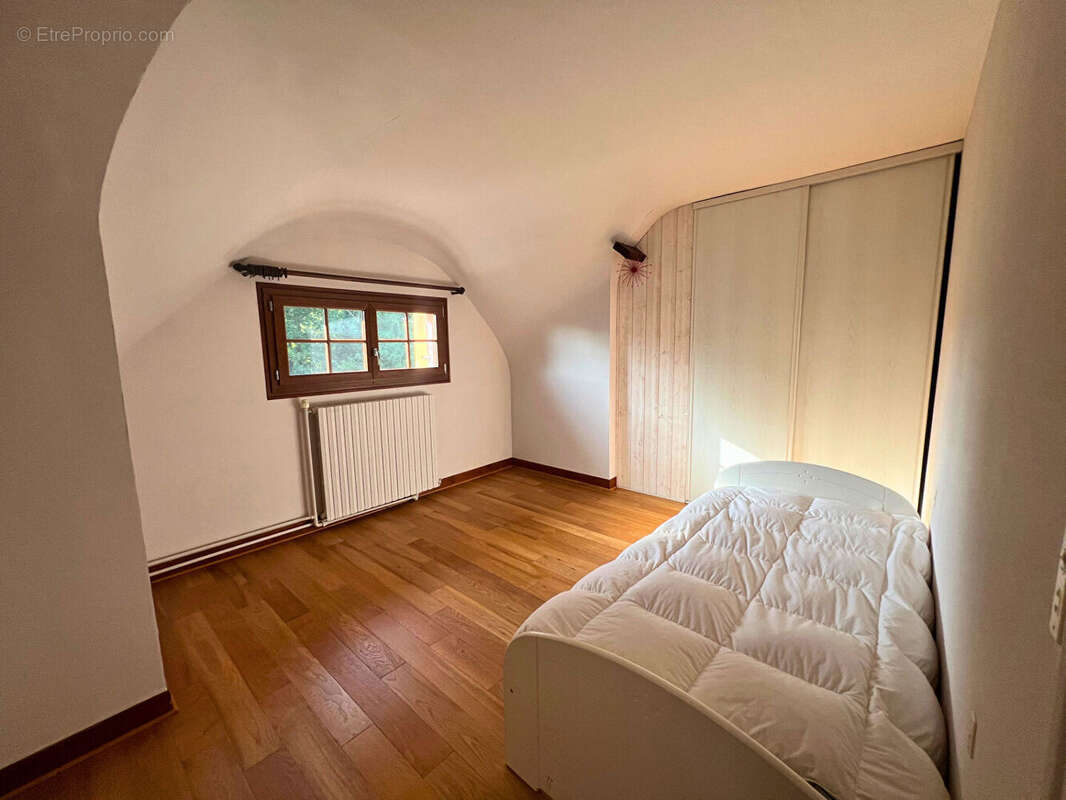 Maison à DROUE-SUR-DROUETTE