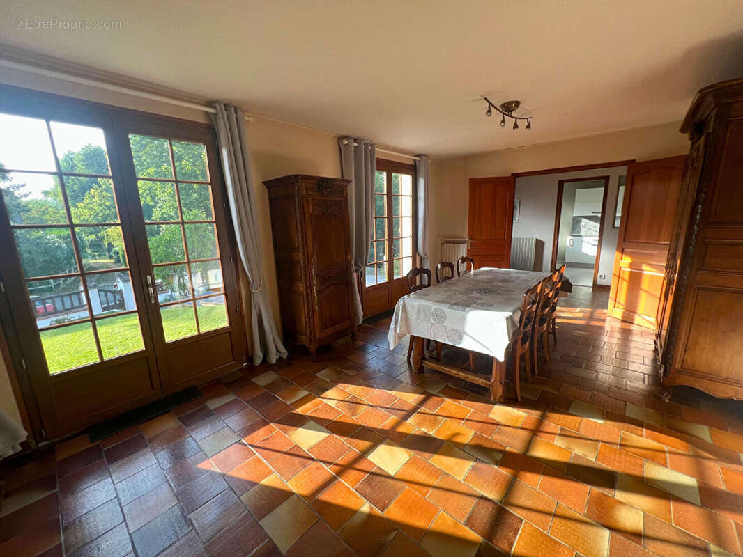 Maison à DROUE-SUR-DROUETTE