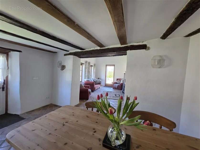 Maison à MAGNAC-LAVAL