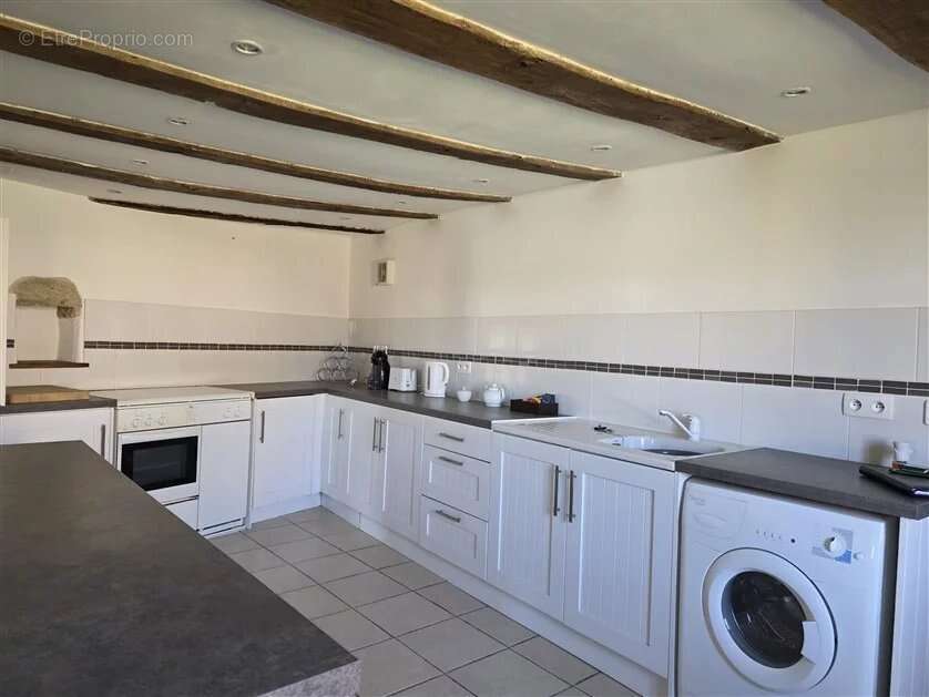 Maison à MAGNAC-LAVAL