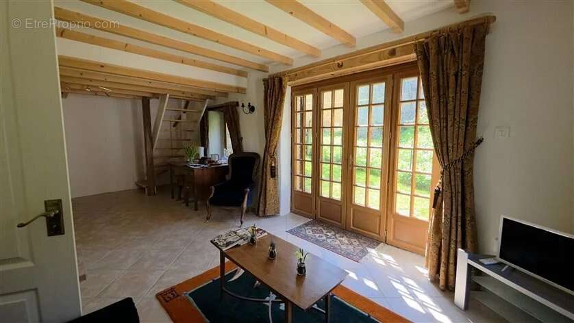 Maison à MAGNAC-LAVAL