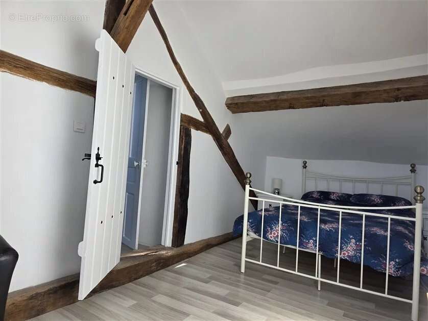 Maison à MAGNAC-LAVAL