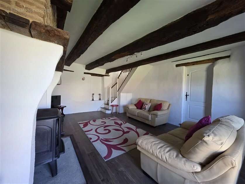 Maison à MAGNAC-LAVAL