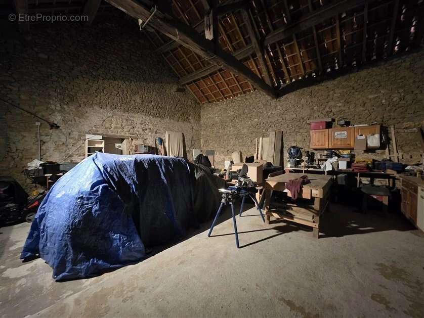 Maison à MAGNAC-LAVAL