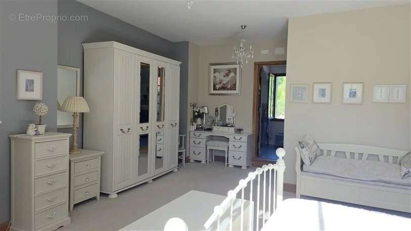 Maison à AVAILLES-LIMOUZINE