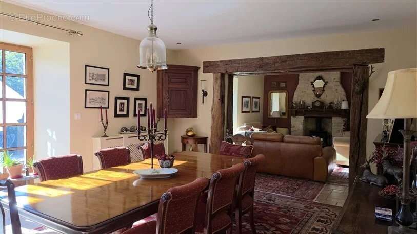 Maison à AVAILLES-LIMOUZINE