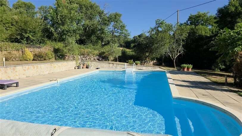 Maison à AVAILLES-LIMOUZINE