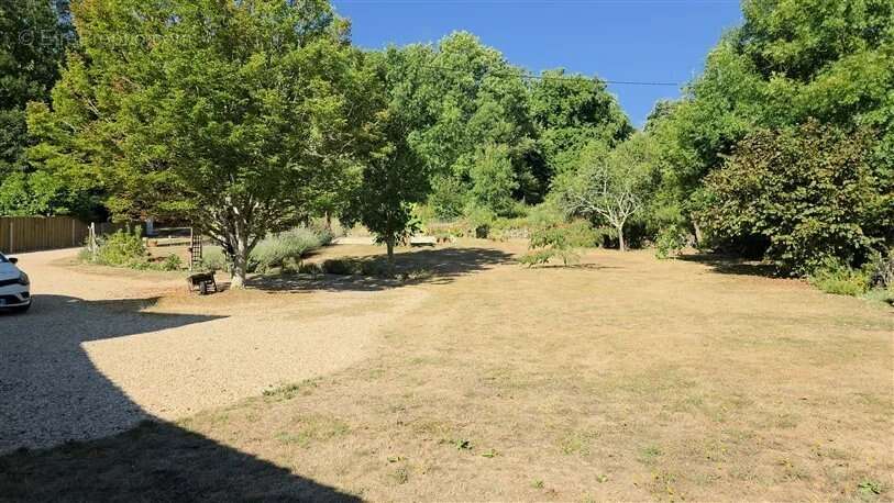 Maison à AVAILLES-LIMOUZINE