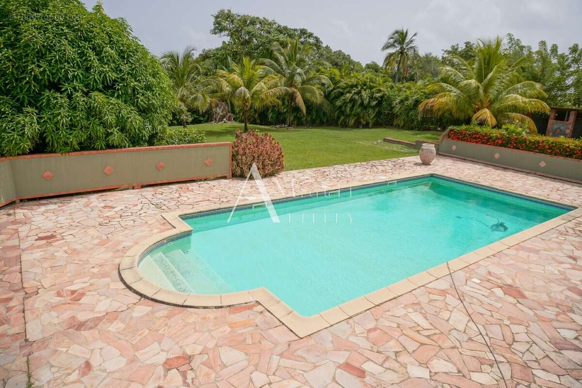 Maison à SAINTE-MARIE