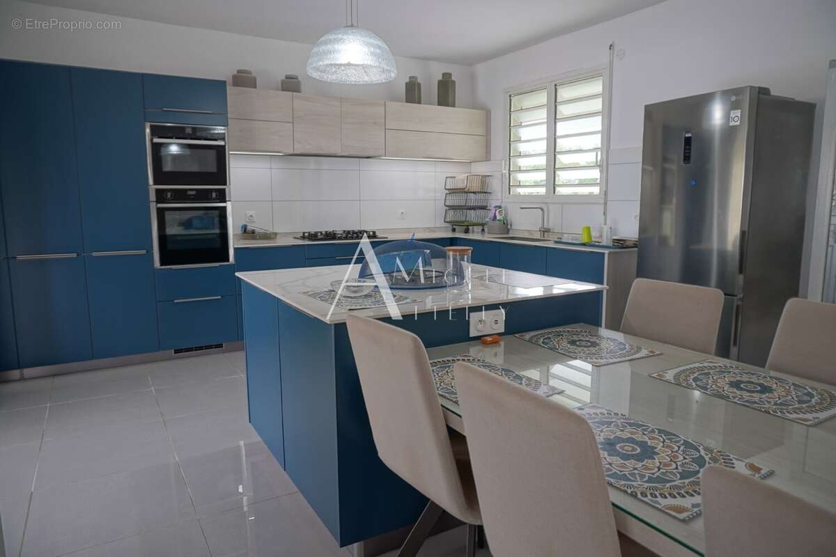 Maison à SAINTE-MARIE