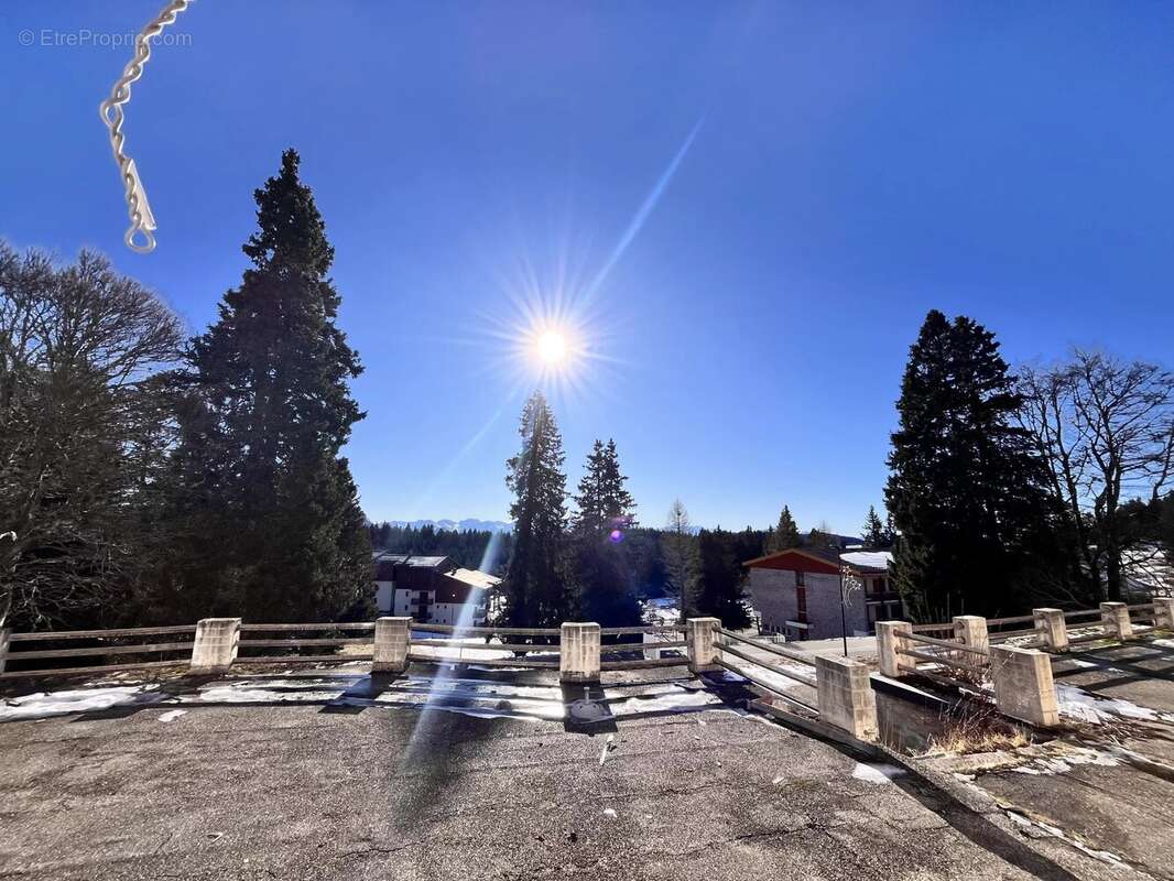 Appartement à PUGNY-CHATENOD