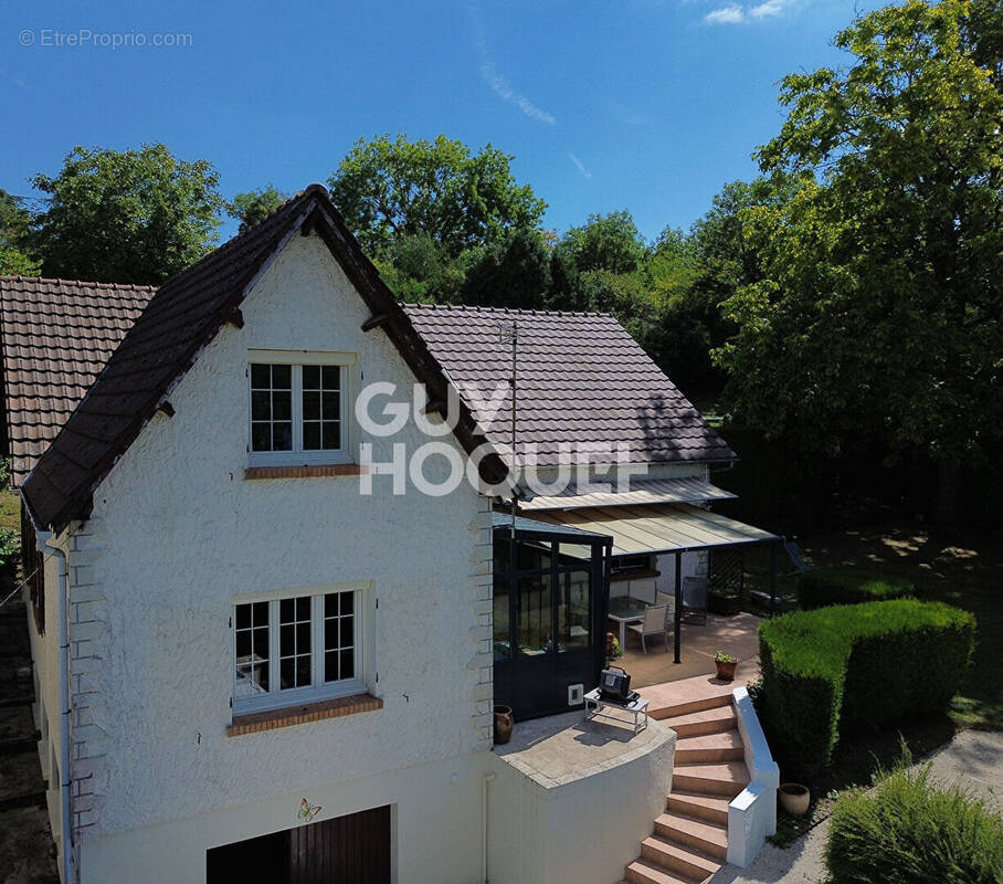 Maison à MALESHERBES