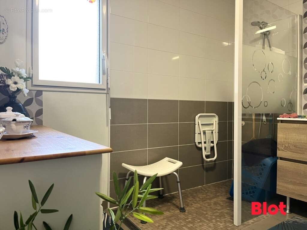 Appartement à SAINT-THURIAL