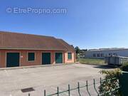 Commerce à SAINTS-GEOSMES