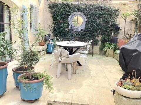 Maison à FONTVIEILLE