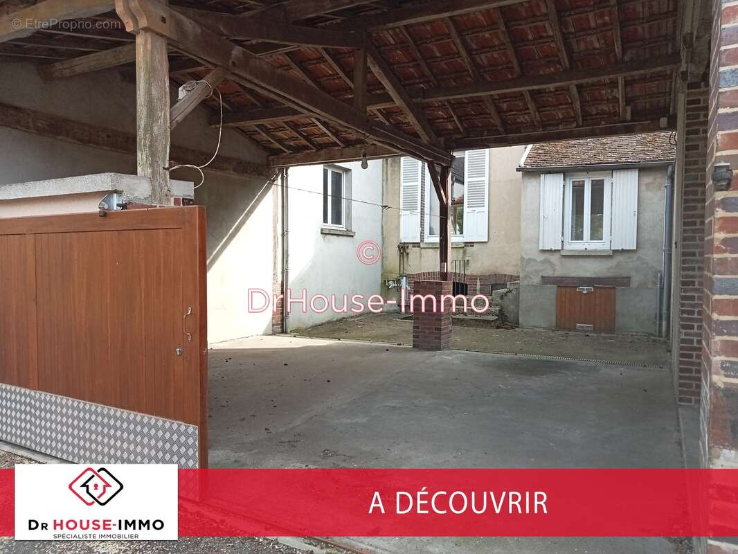 Maison à GY-LES-NONAINS