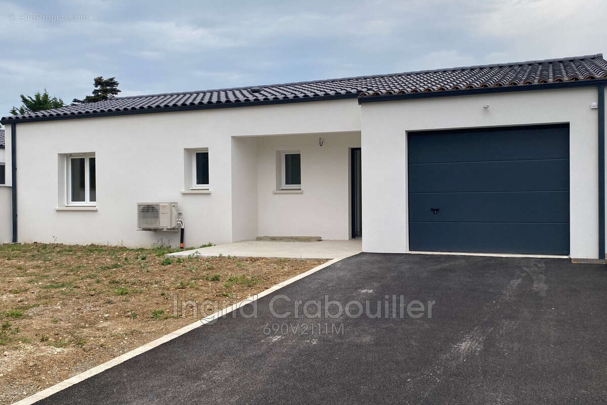 Maison à VAUX-SUR-MER