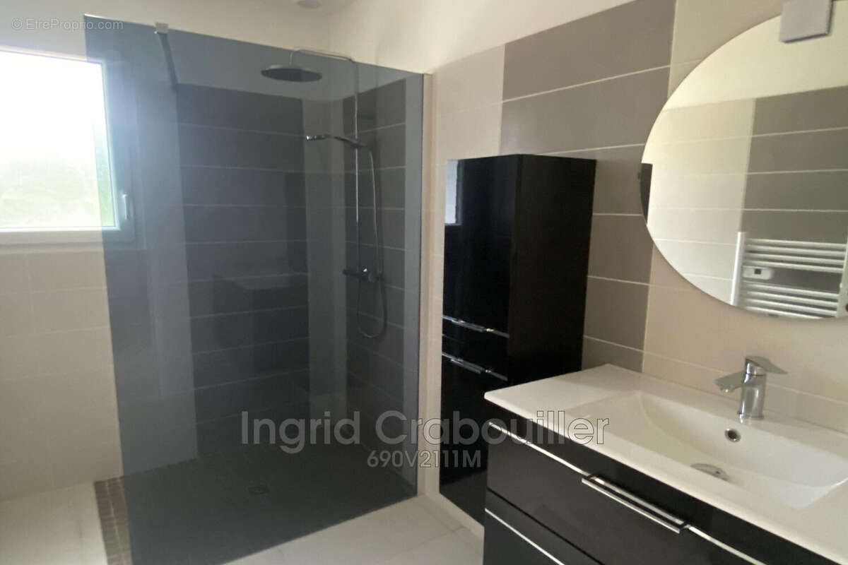 Maison à VAUX-SUR-MER