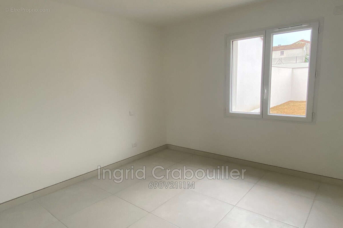 Maison à VAUX-SUR-MER